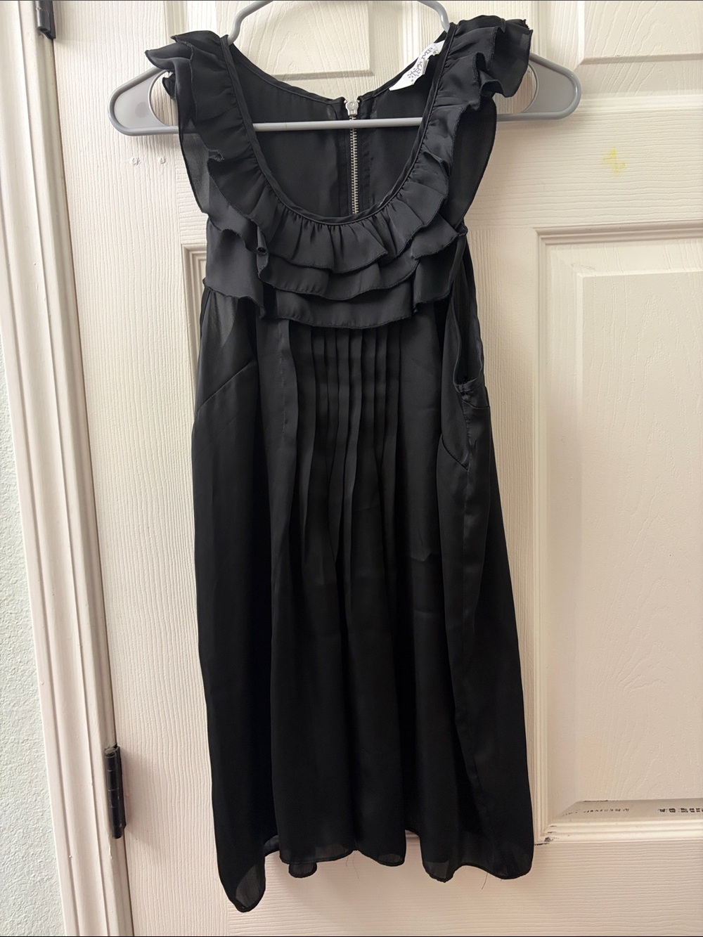 Tramp Black Ruffle-Neck Pleated Cocktail Dress